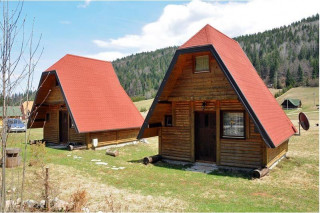 Bungalovski smeštaj "KATUNI" Bungalovski smeštaj "KATUNI"